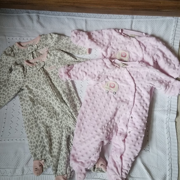 Warm pajamas bundle (1 of ea) - Picture 1 of 3